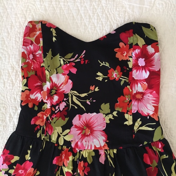 Kimchi Blue '80s Floral Strapless Mini Dress Urban Outfitters XS - Picture 3 of 11